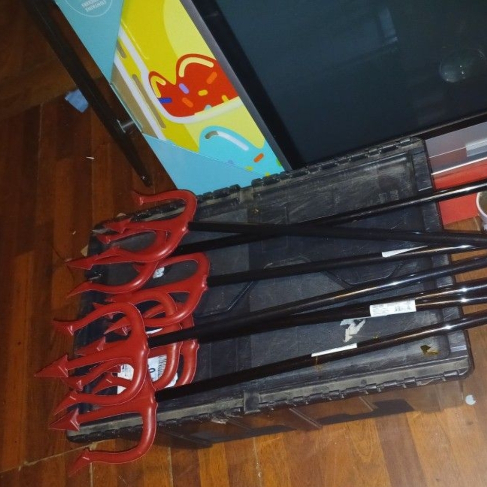 Red and Black Costume Tridents/pitch Forks For Kids Halloween Costume